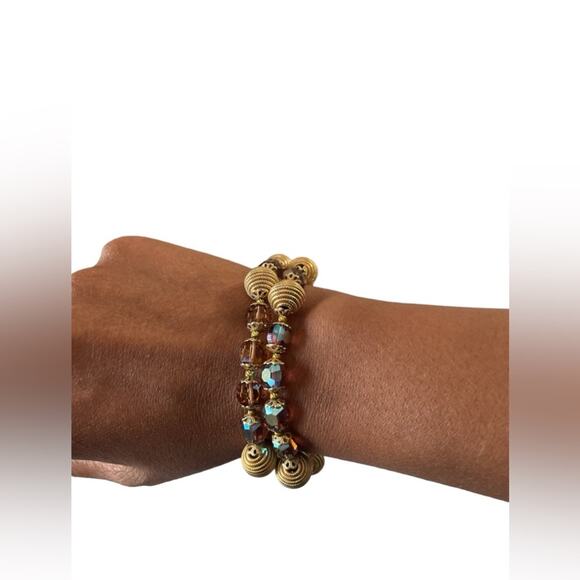 Amber and Gold Beaded Bracelet with Foral Open Box Clasp - Picture 3 of 5